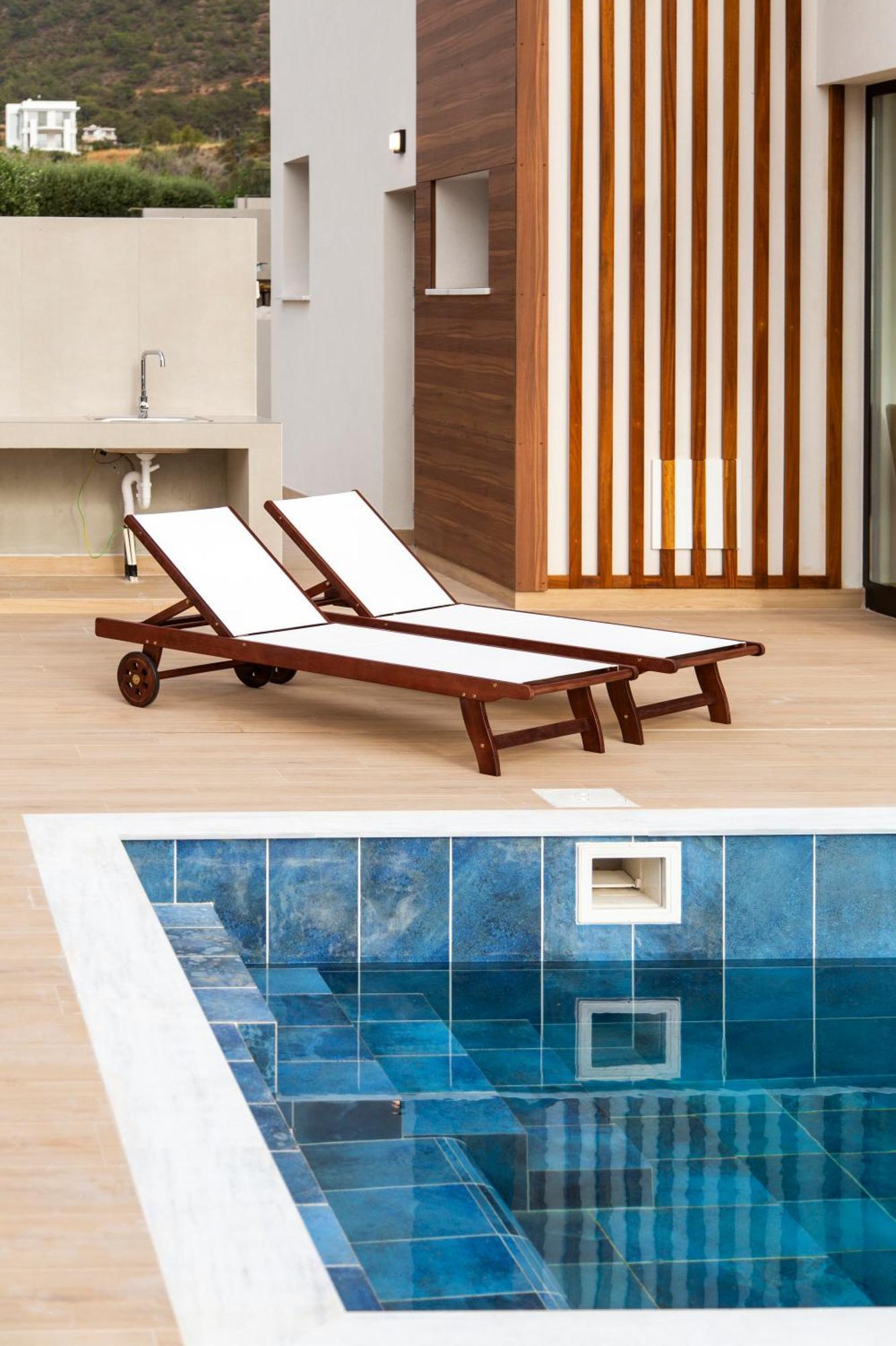 Santa Barbara Seafront Villas W Jacuzzi Pool Paphos Exteriér fotografie