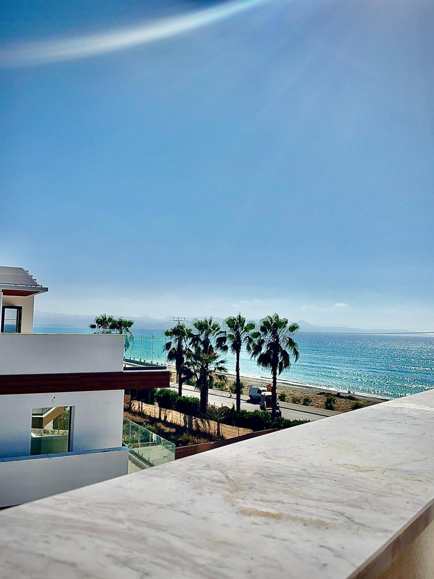 Santa Barbara Seafront Villas W Jacuzzi Pool Paphos Exteriér fotografie